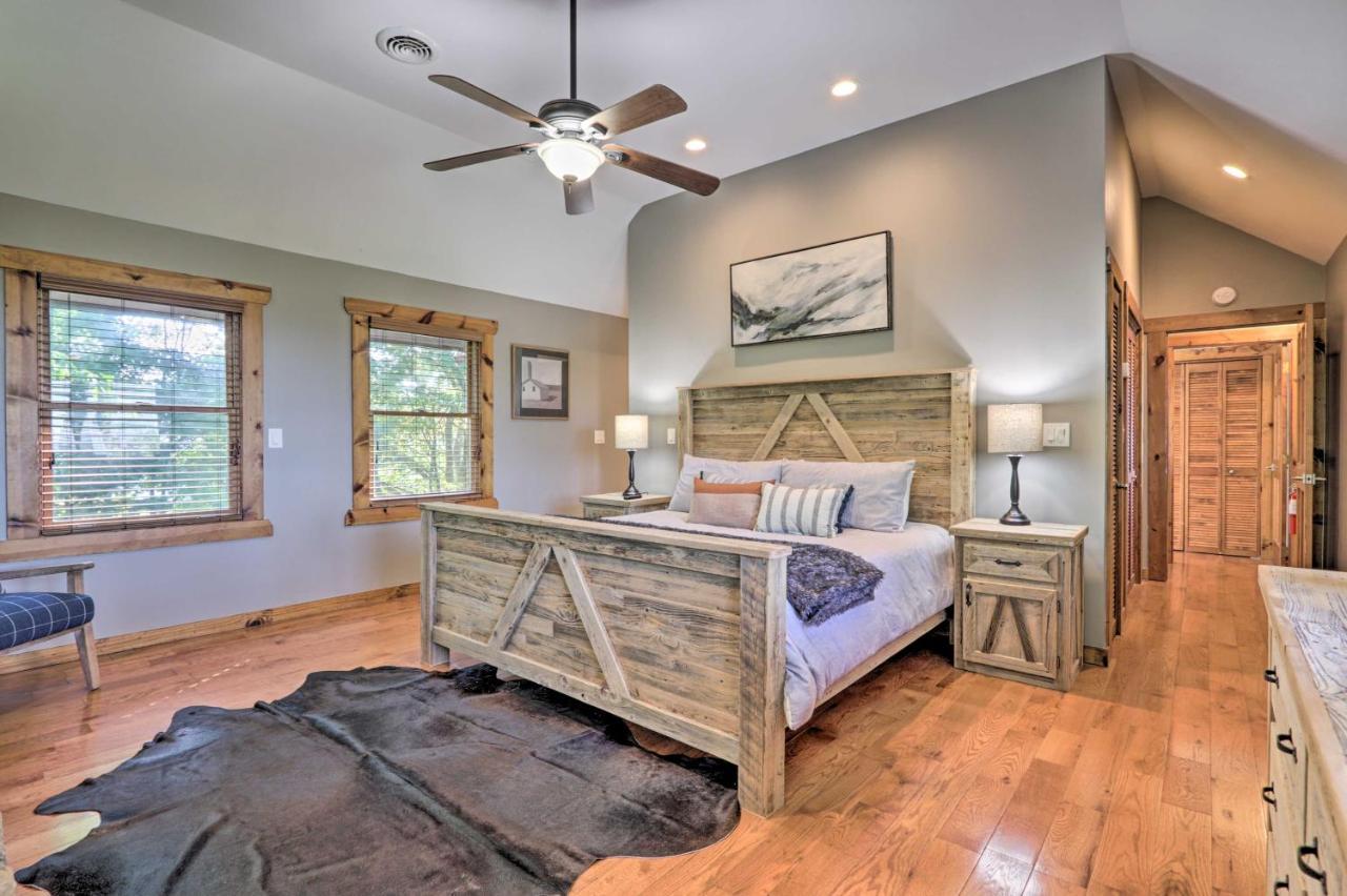 Upscale Gatlinburg Cabin Deck, Fire Pit And Hot Tub ภายนอก รูปภาพ