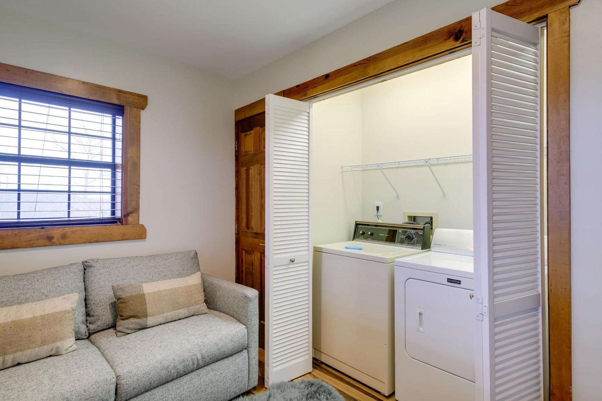 Upscale Gatlinburg Cabin Deck, Fire Pit And Hot Tub ภายนอก รูปภาพ